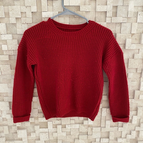 Red sweater - Picture 1 of 1